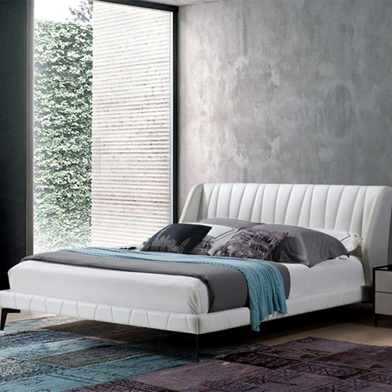 Umweltfreundliches weiches Bett aus Kiefernholz und Leder